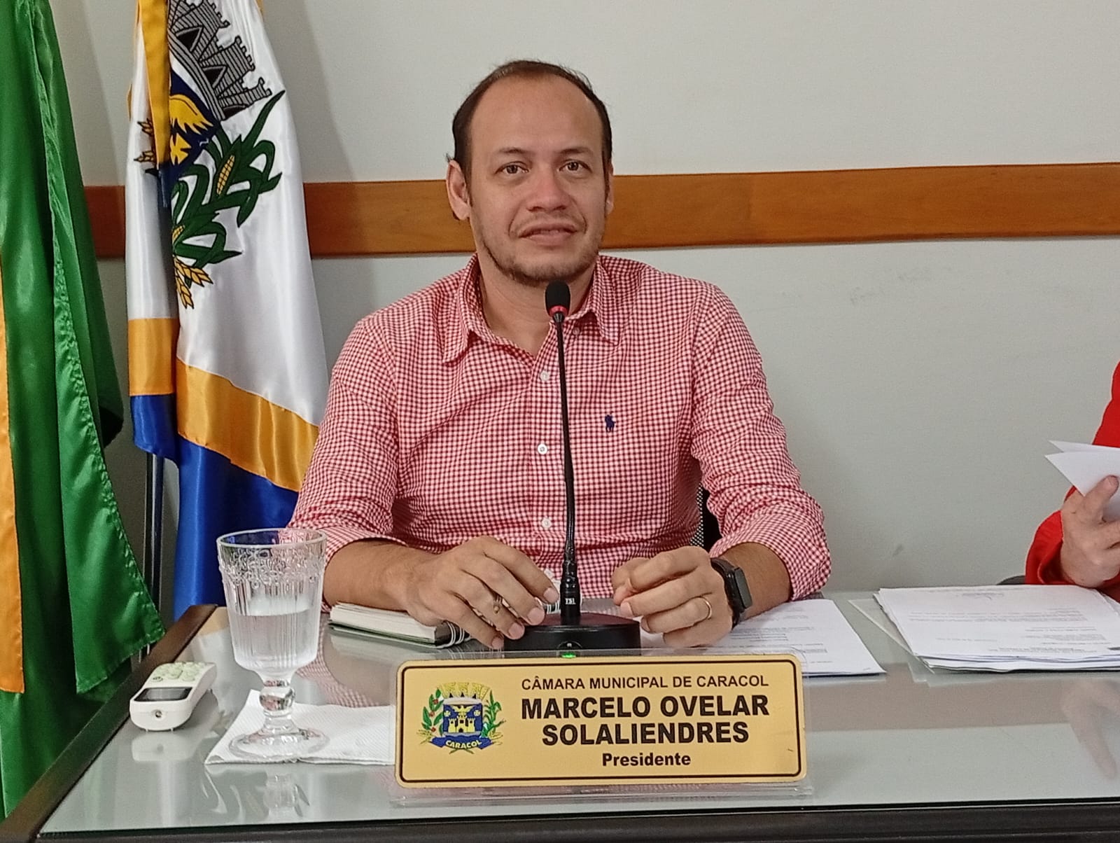Marcelo Solaliendres cobra reparos em rodovias e homenageia pecuaristas em Caracol